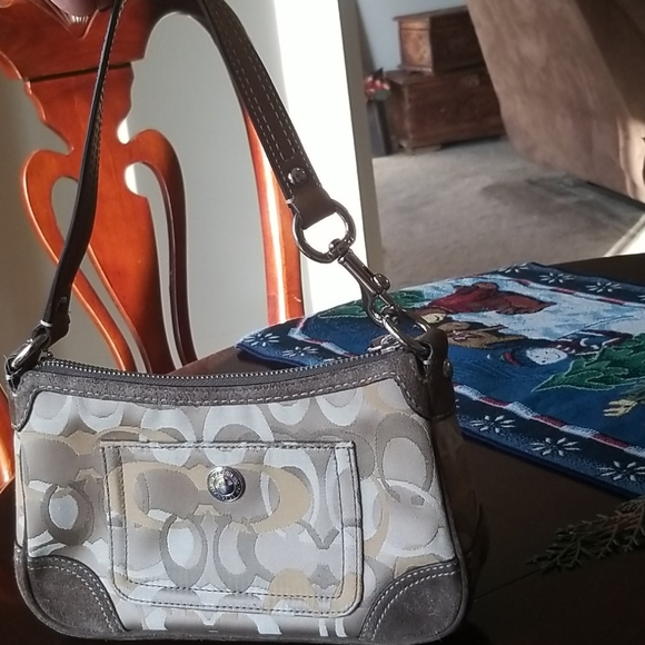 Coach KO5K-2171 Women's Small handbag 👜 - Picture 12 of 12
